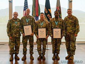 LTG Gilland ’90 & CSM Coffee Award SAMA to NCO’s